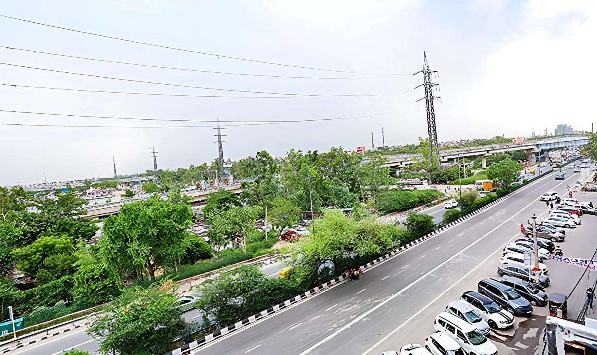 The Eden Hotel Near Okhla New Delhi Exterior photo